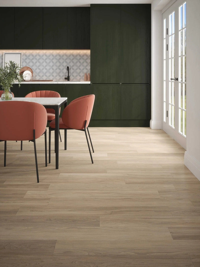 Завантажте зображення в засіб перегляду галереї, tartas oak laminate flooring displayed in a kitchen
