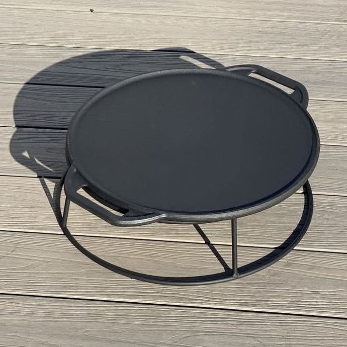 black griddle/bbq with round base for 4 seat firepit set