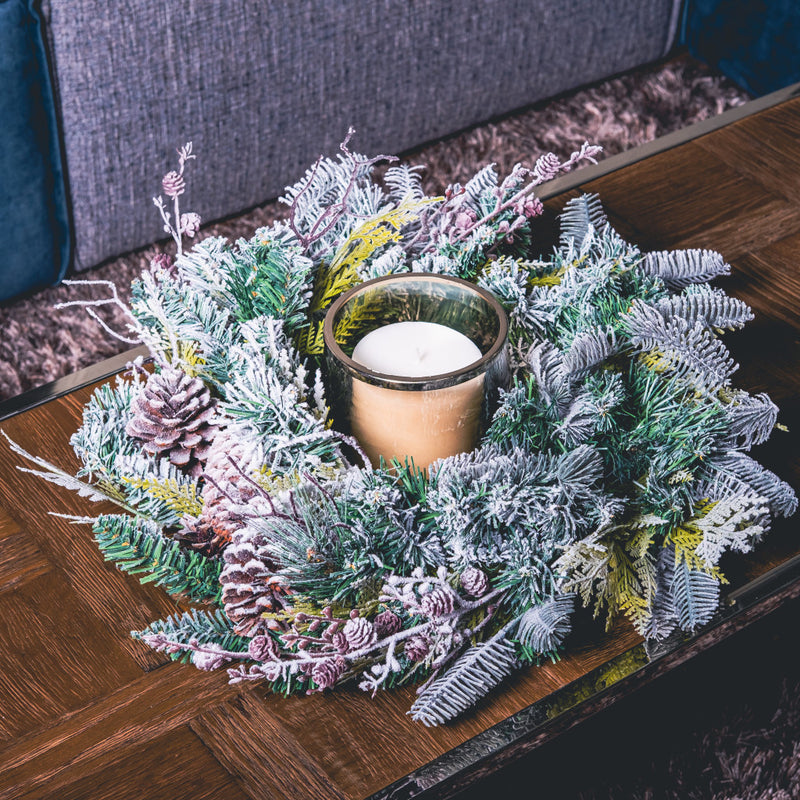 Załaduj obraz do przeglądarki galerii, Mixed Cedar/Pine/Cone Wreath
