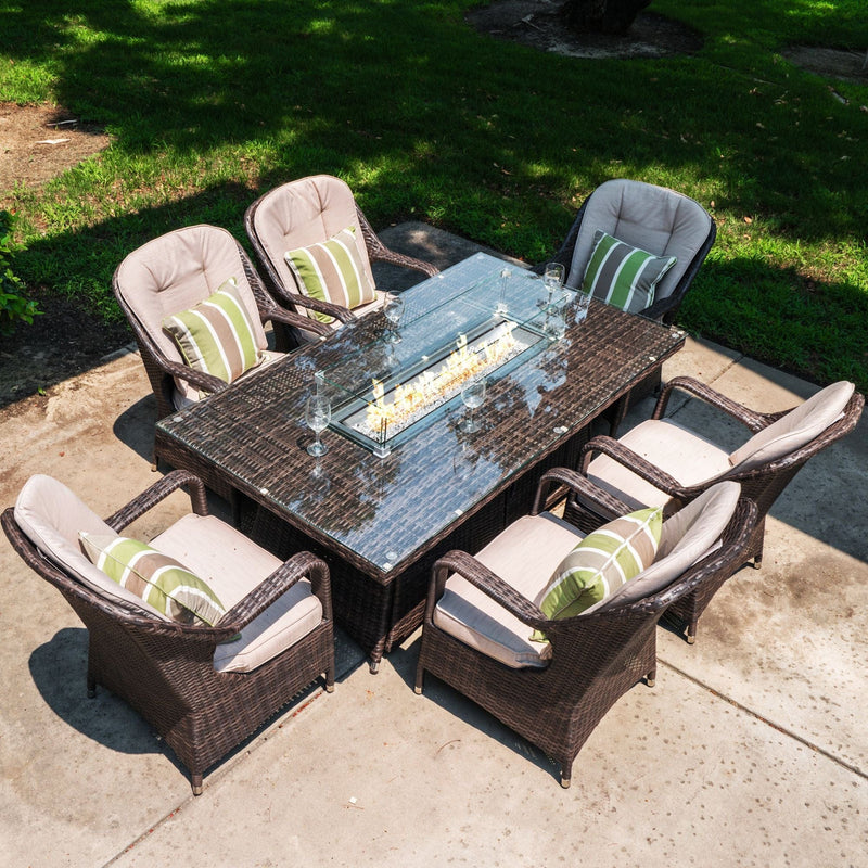 Load image into Gallery viewer, 6 seater set with rectangular table and a firepit in a natural colour 
