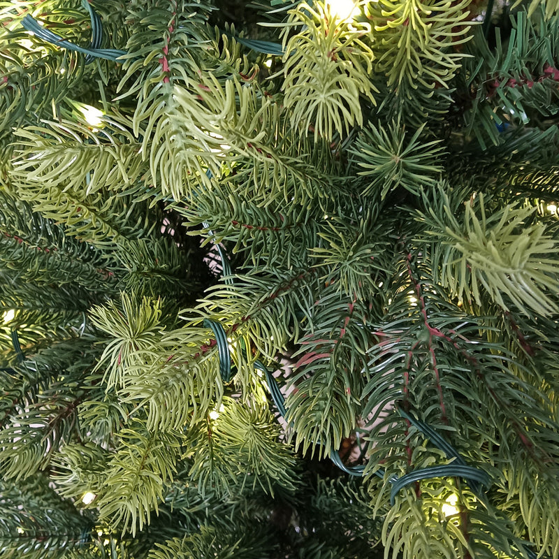 Завантажте зображення в засіб перегляду галереї, 7ft Pre-lit Scandi Fir Artificial Christmas Tree
