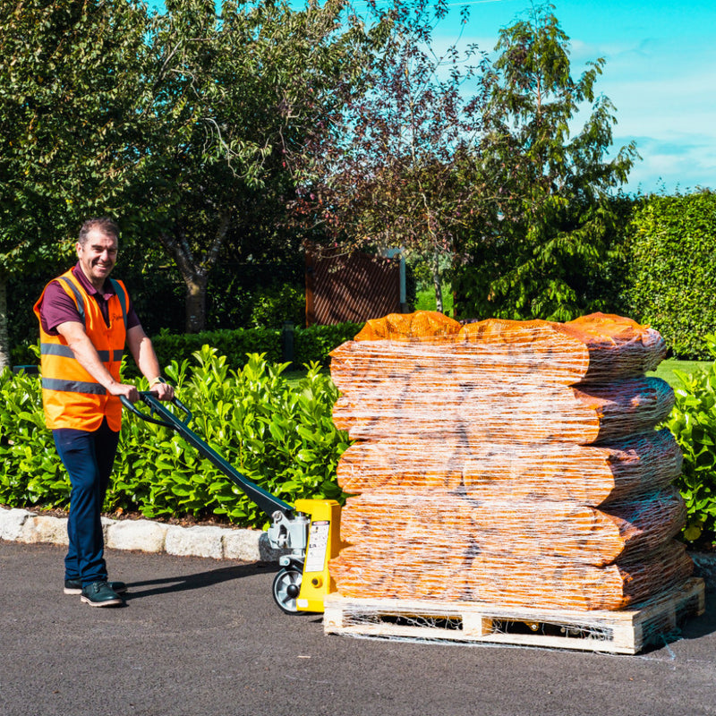 Załaduj obraz do przeglądarki galerii, Ash Firewood Bags 1.5m³/520kg (64 x 22L/5.86kg Bags)
