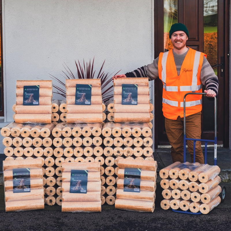 Завантажте зображення в засіб перегляду галереї, E-Briquettes (10kg) - 60 Packs Delivery
