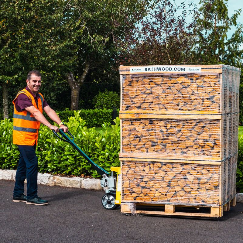 Załaduj obraz do przeglądarki galerii, Hardwood Firewood 1.85m³ - 800kg Kiln Dried (4 Row) Pallet
