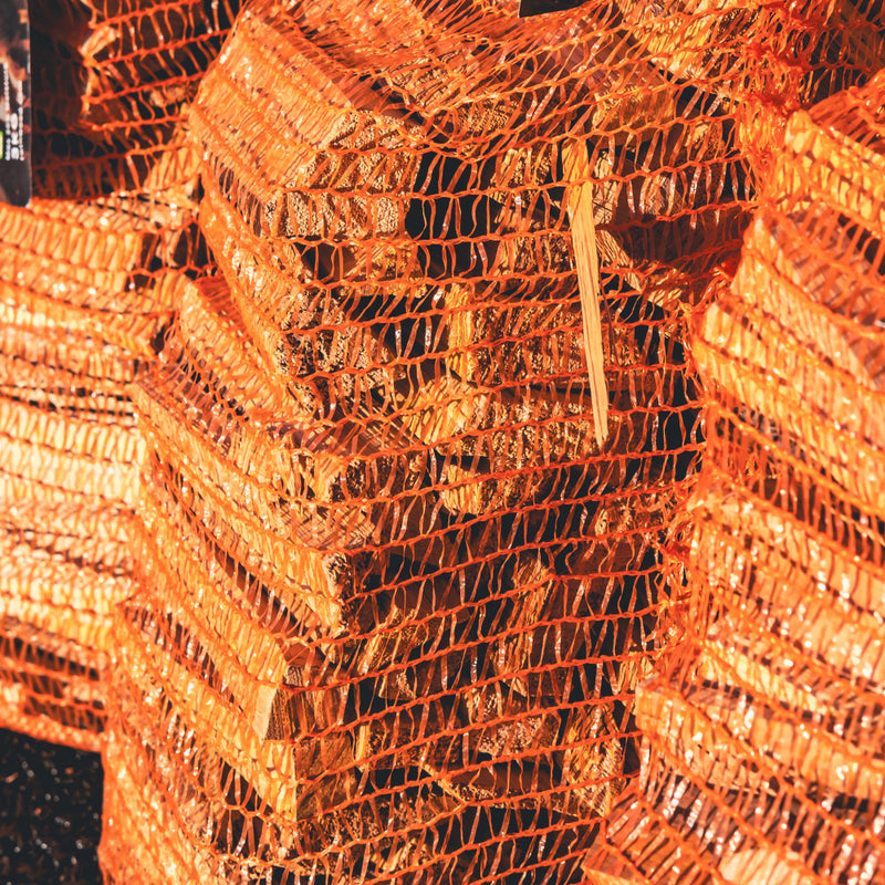 Load image into Gallery viewer, Hardwood Firewood 1.85m³ - 800kg Kiln Dried (4 Row) Pallet + Kindling
