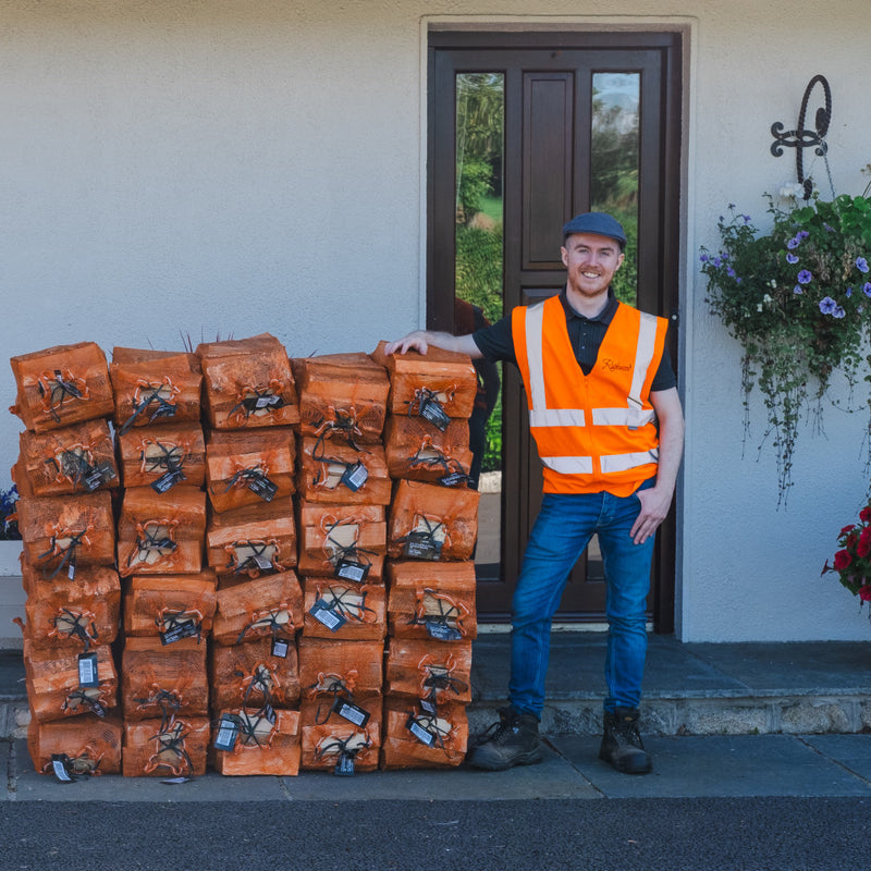 Załaduj obraz do przeglądarki galerii, Hardwood Firewood 1.125m³/390kg - 30 x 13KG Bags Home Delivery
