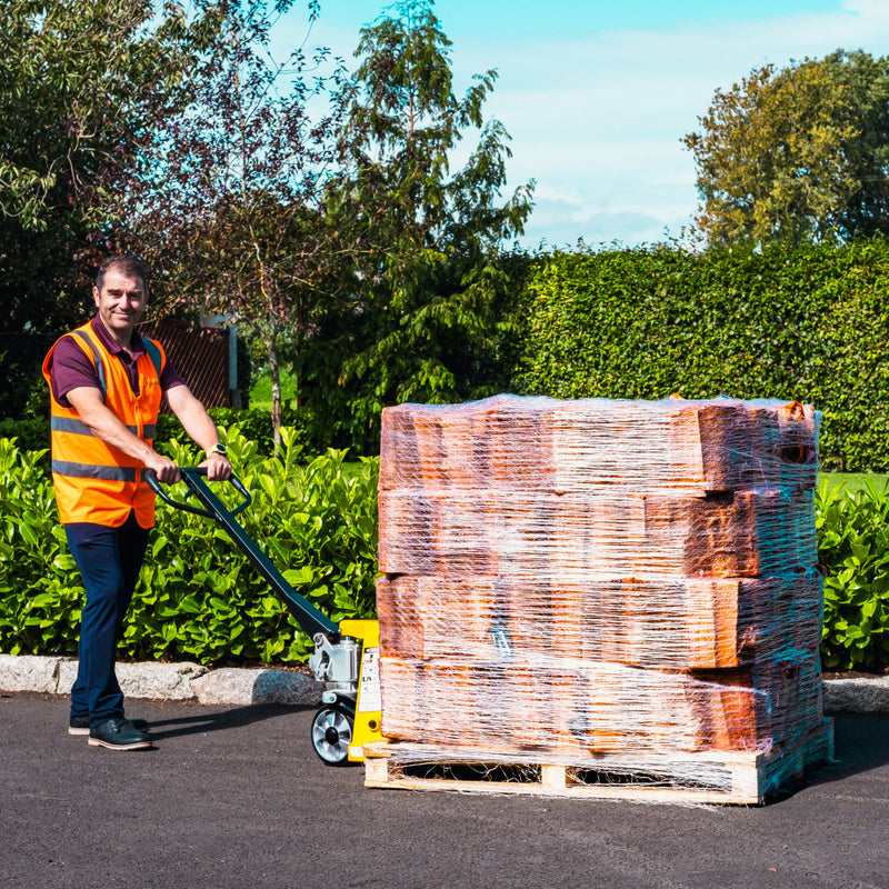 Załaduj obraz do przeglądarki galerii, Hardwood Firewood Bags 1.5m³/520kg (40 x 40L/13kg Bags)
