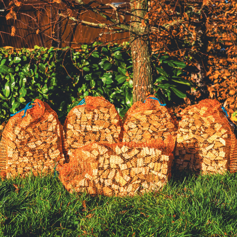 Załaduj obraz do przeglądarki galerii, Kiln Dried Kindling - 5 Bags Delivery
