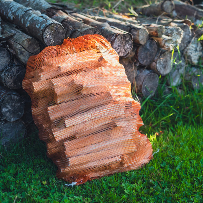 Завантажте зображення в засіб перегляду галереї, Firewood - Hardwood (40L) - 60 Bags + FREE 3 Kindling
