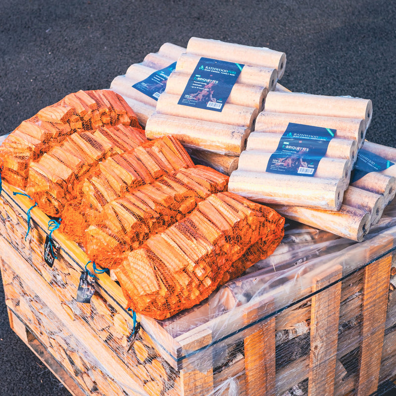 Załaduj obraz do przeglądarki galerii, Hardwood Firewood Pallet Topper - 5 Bags of Kindling and 5 Bags of E-Briquettes
